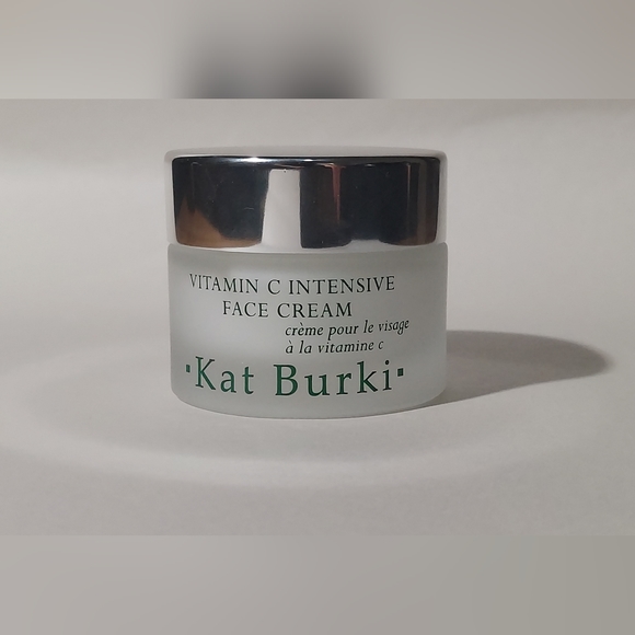 KAT BURKI - Picture 2 of 2